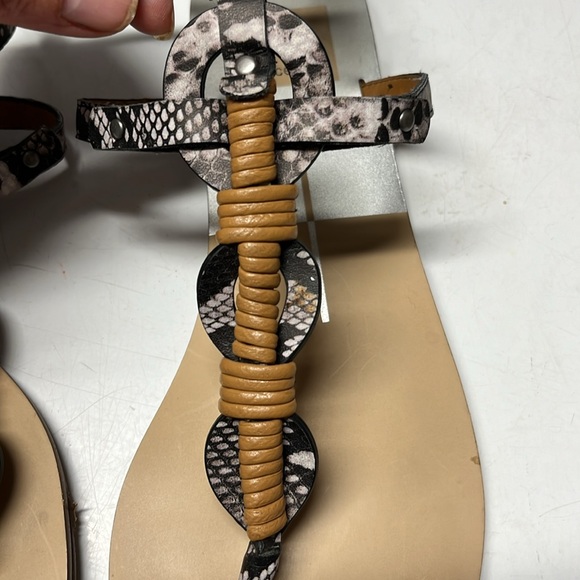 Dolce Vita snakeskin sandals 🐍 - Picture 2 of 5